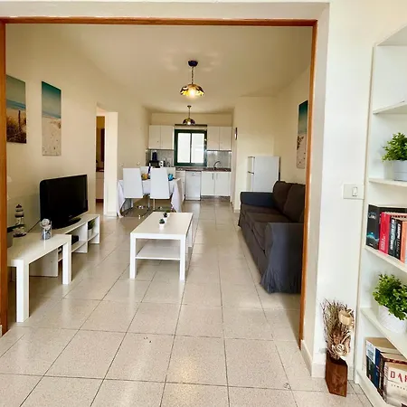 Διαμέρισμα Two-bedroom With Two Large Terraces *