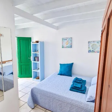 Lägenhet Two-bedroom With Two Large Terraces *