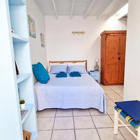 Lägenhet Two-bedroom With Two Large Terraces *