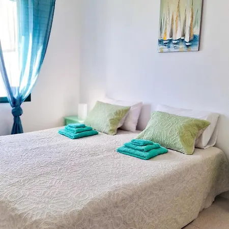 Apartmán Two-bedroom With Two Large Terraces Puerto del Carmen (Lanzarote)