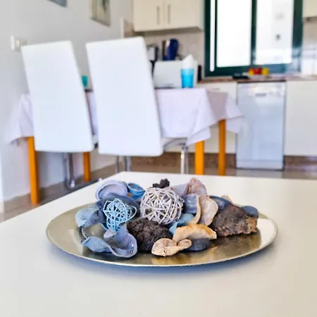 Two-bedroom With Two Large Terraces *